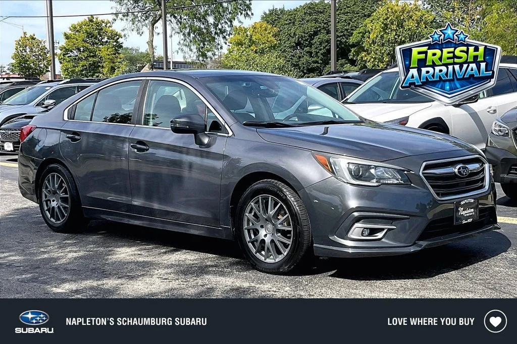 Used 2018 Gray Subaru 2.5i image 1