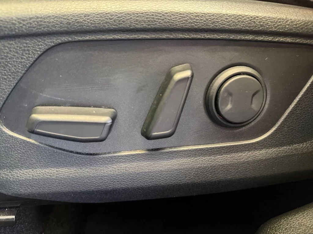 Used 2025 Gray Kia SX image 30