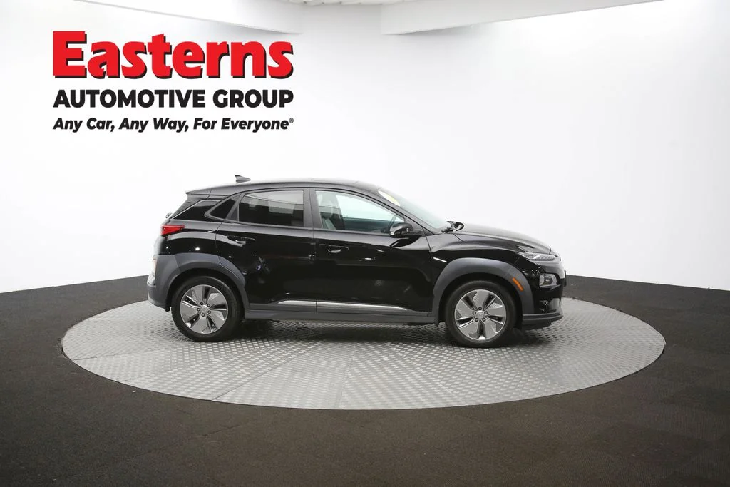 Used 2021 Black Hyundai Ultimate image 44