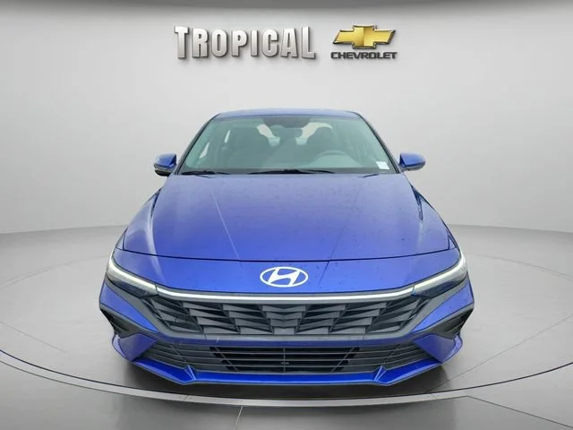Used 2024 Blue Hyundai SEL image 8