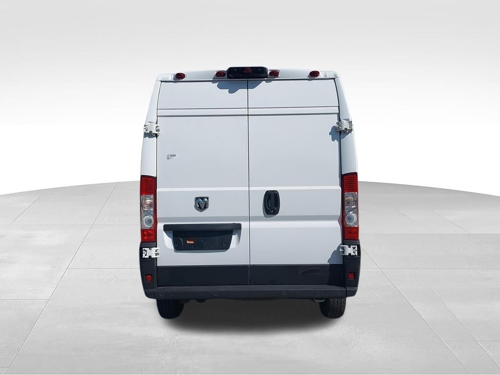 Used 2020 White Ram Base image 7