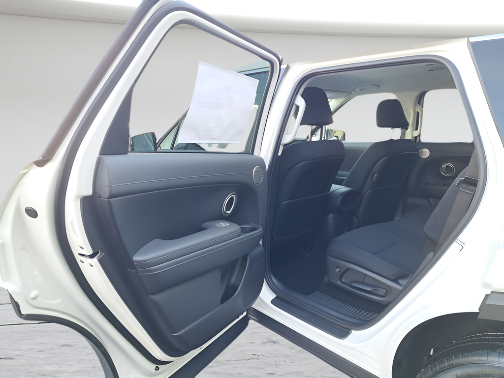 New 2026 White Hyundai SE image 11