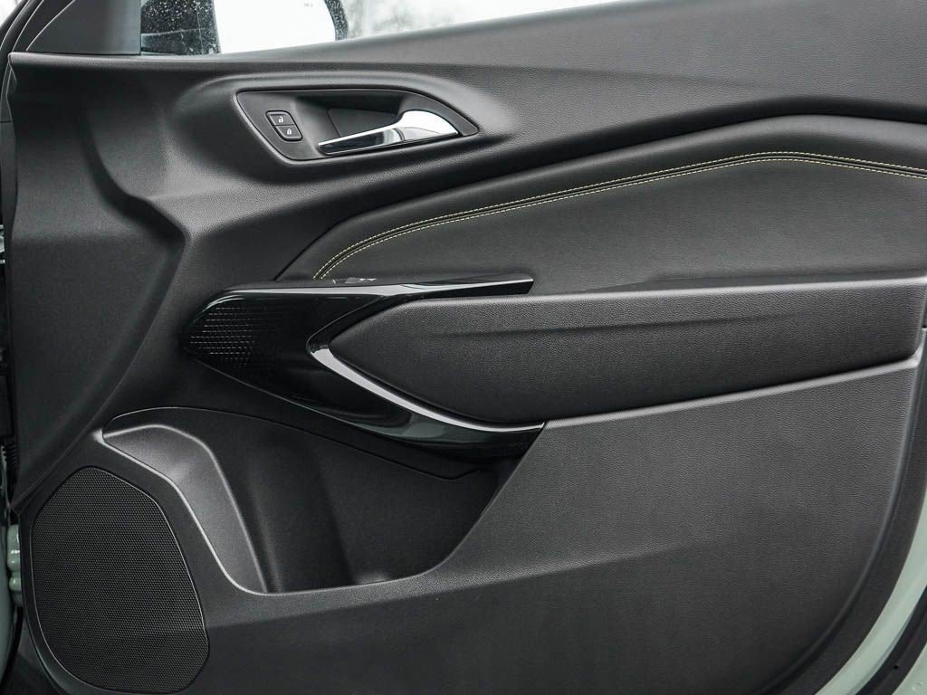 New 2026 Cacti Green Chevrolet ACTIV image 8