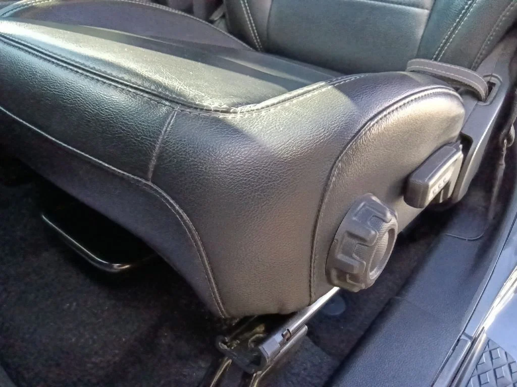 Used 2021 Gray Jeep Overland image 15