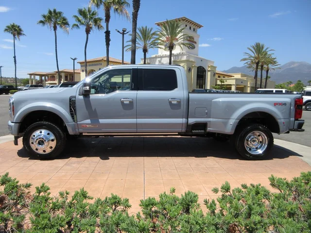 2026 Ford F-450SD Platinum