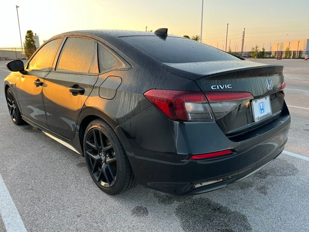 2025 Honda Civic Sport - Photo 4