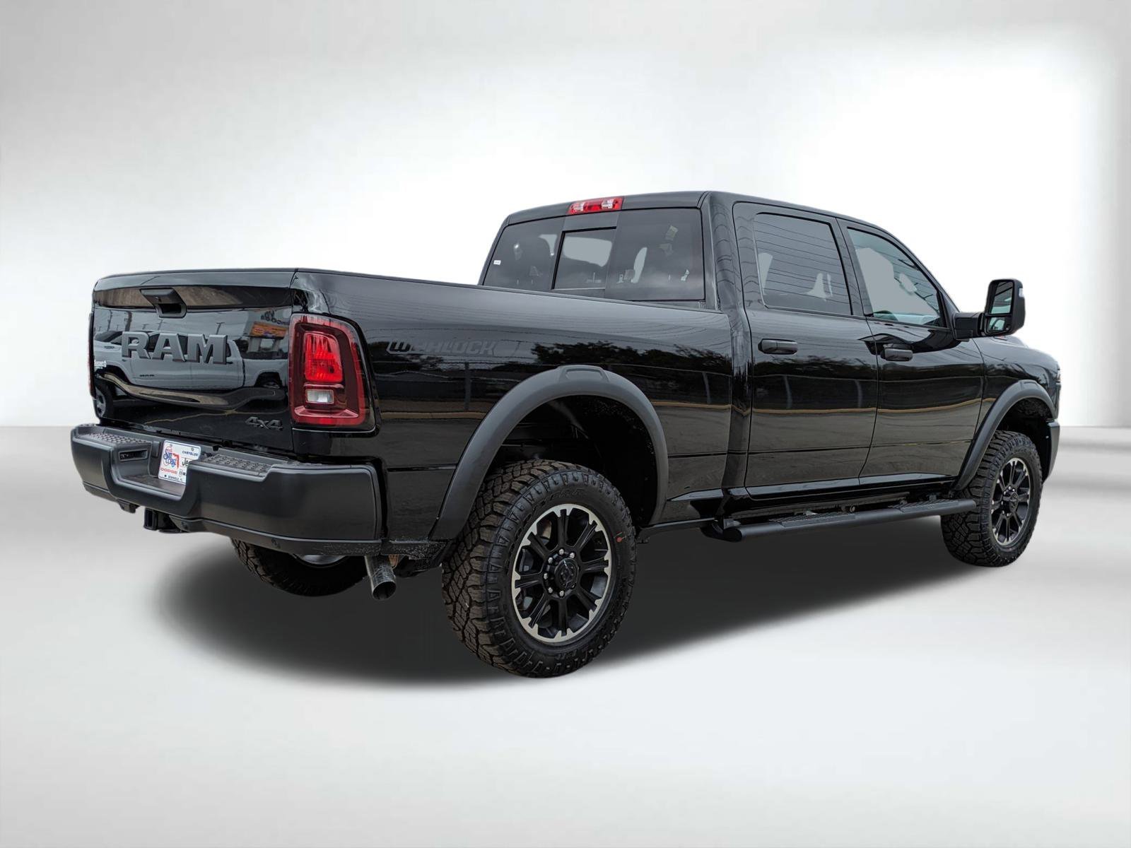 New 2026 Diamond Black Crystal Pearl-Coat Exterior Paint RAM Tradesman image 4