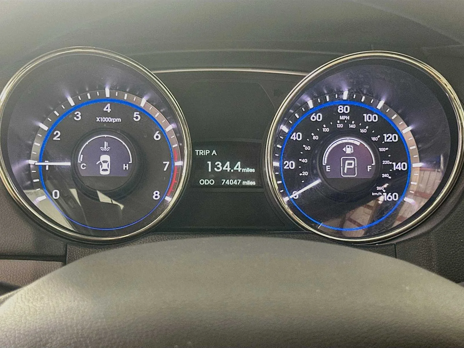 Used 2012 Radiant Silver Hyundai GLS PZEV image 10