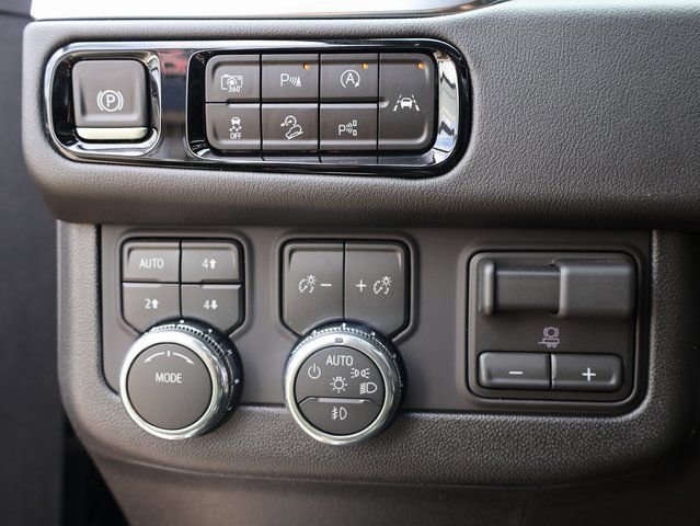 2026 GMC Yukon XL Elevation - Photo 39