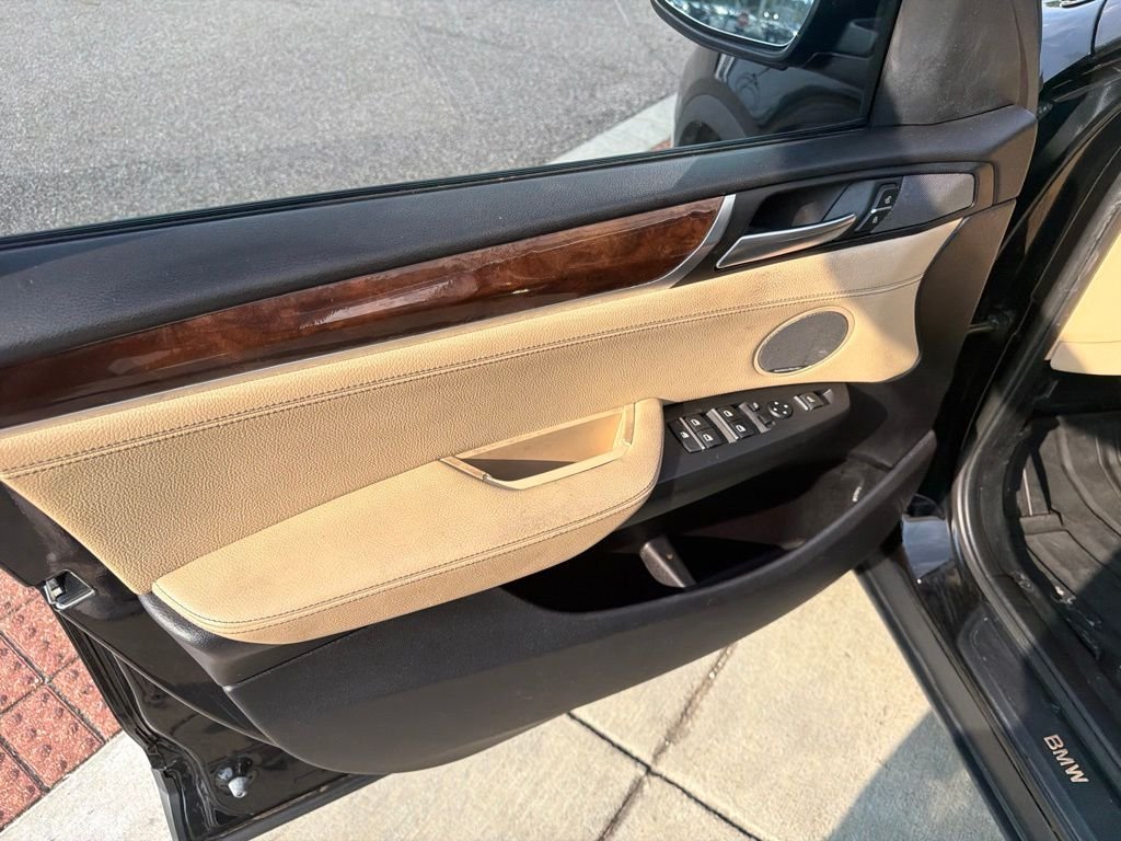 Used 2017 Black BMW sDrive28i image 13
