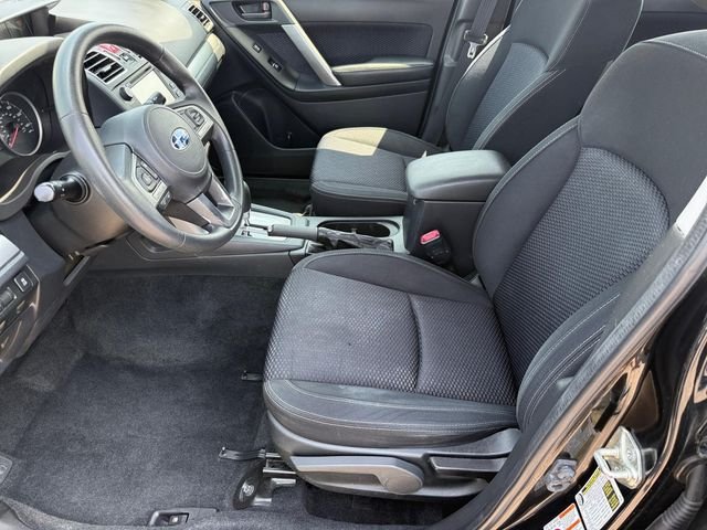 Used 2017 Crystal Black Silica Subaru 2.5i image 11