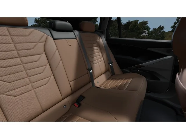 New 2027 Mineral White Metallic BMW  image 12