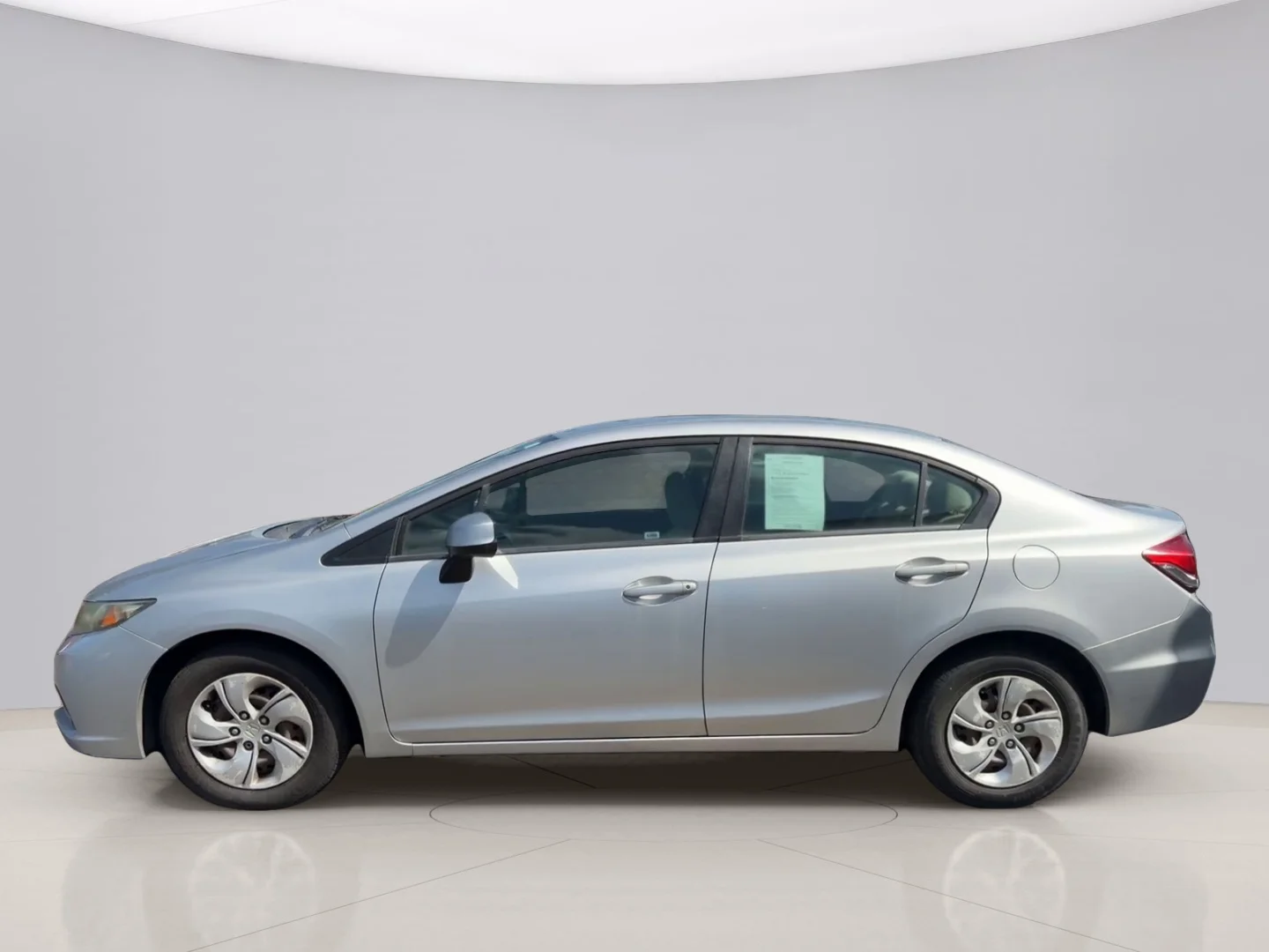 Used 2013 Silver Honda LX SEDAN image 2