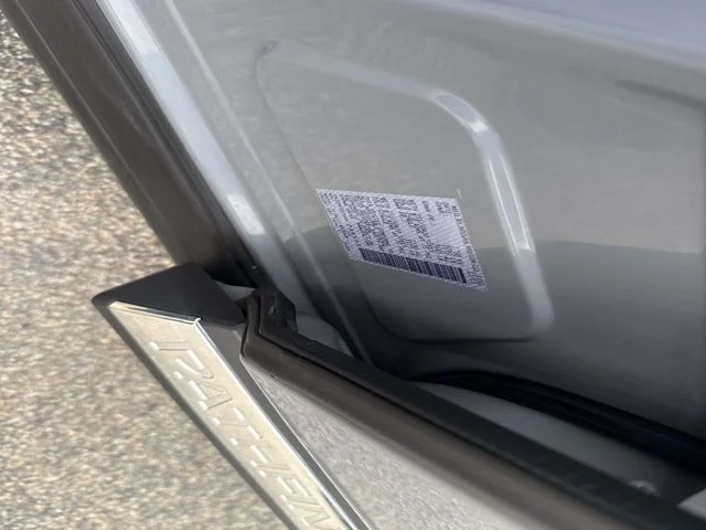 Used 2024 Gray Nissan Platinum image 23
