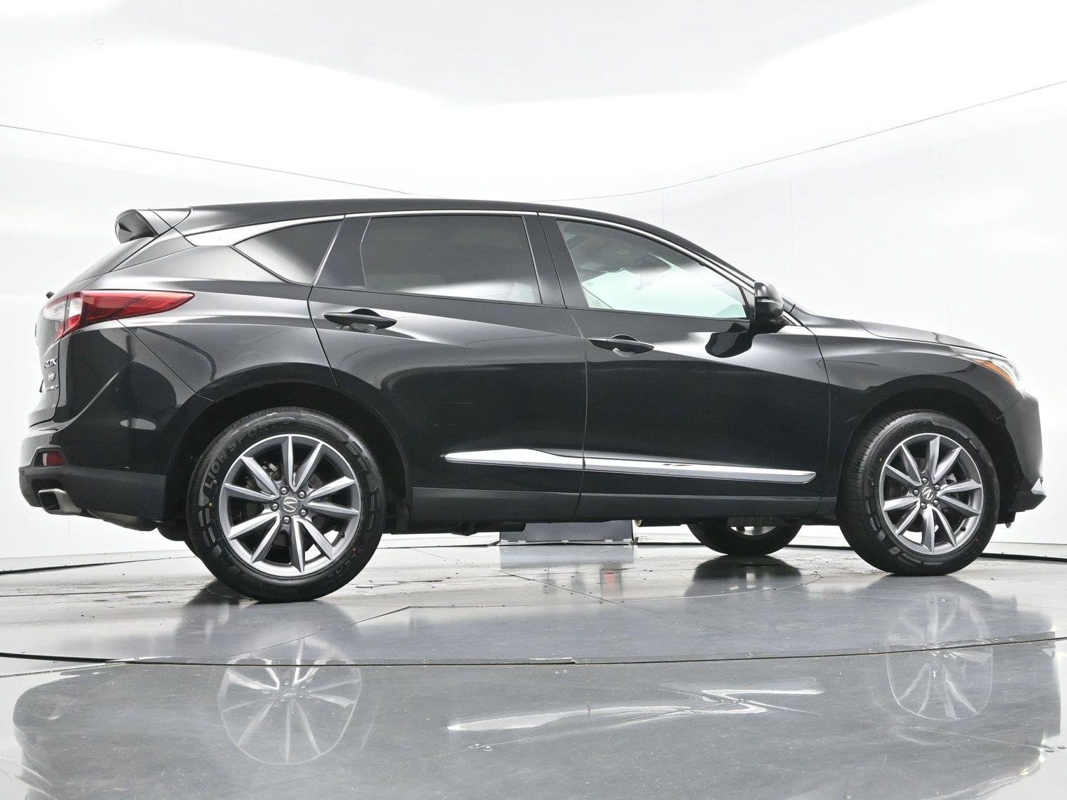 Used 2023 Majestic Black Pearl Acura SH-AWD w/Tech image 49
