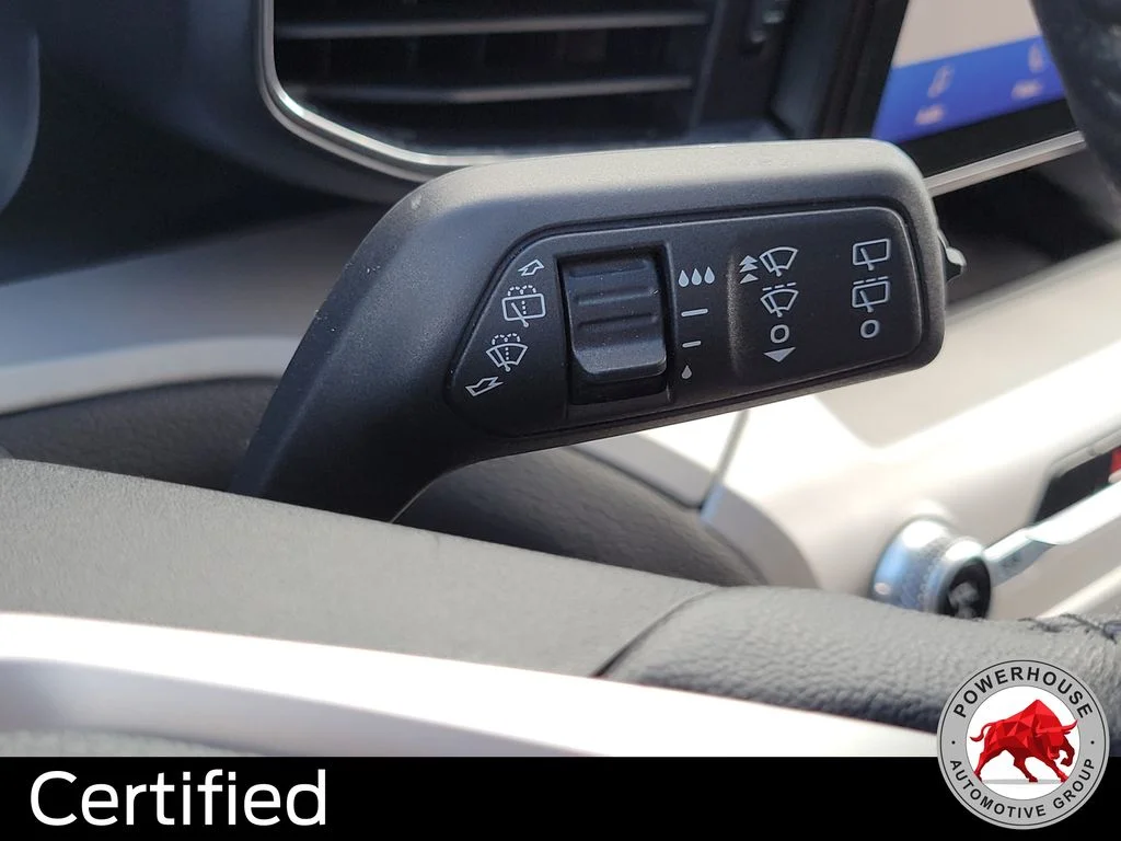 Used 2023 Gray Ford XLT image 33