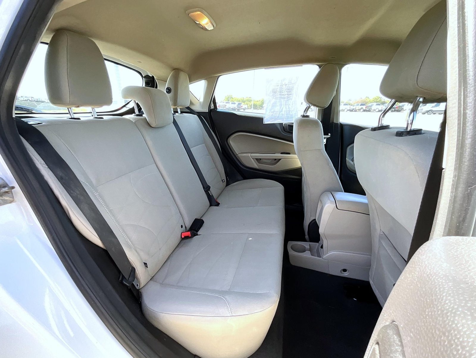 Used 2017 White Ford SE image 18