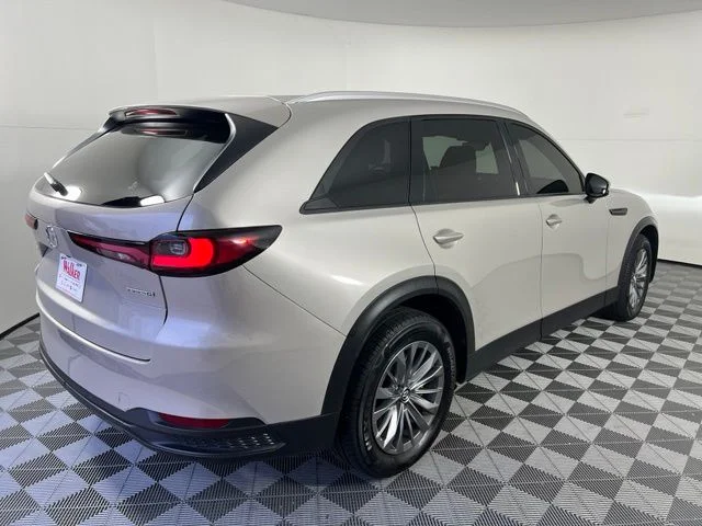 Used 2024 Silver Mazda 3.3 Turbo Preferred Plus image 7