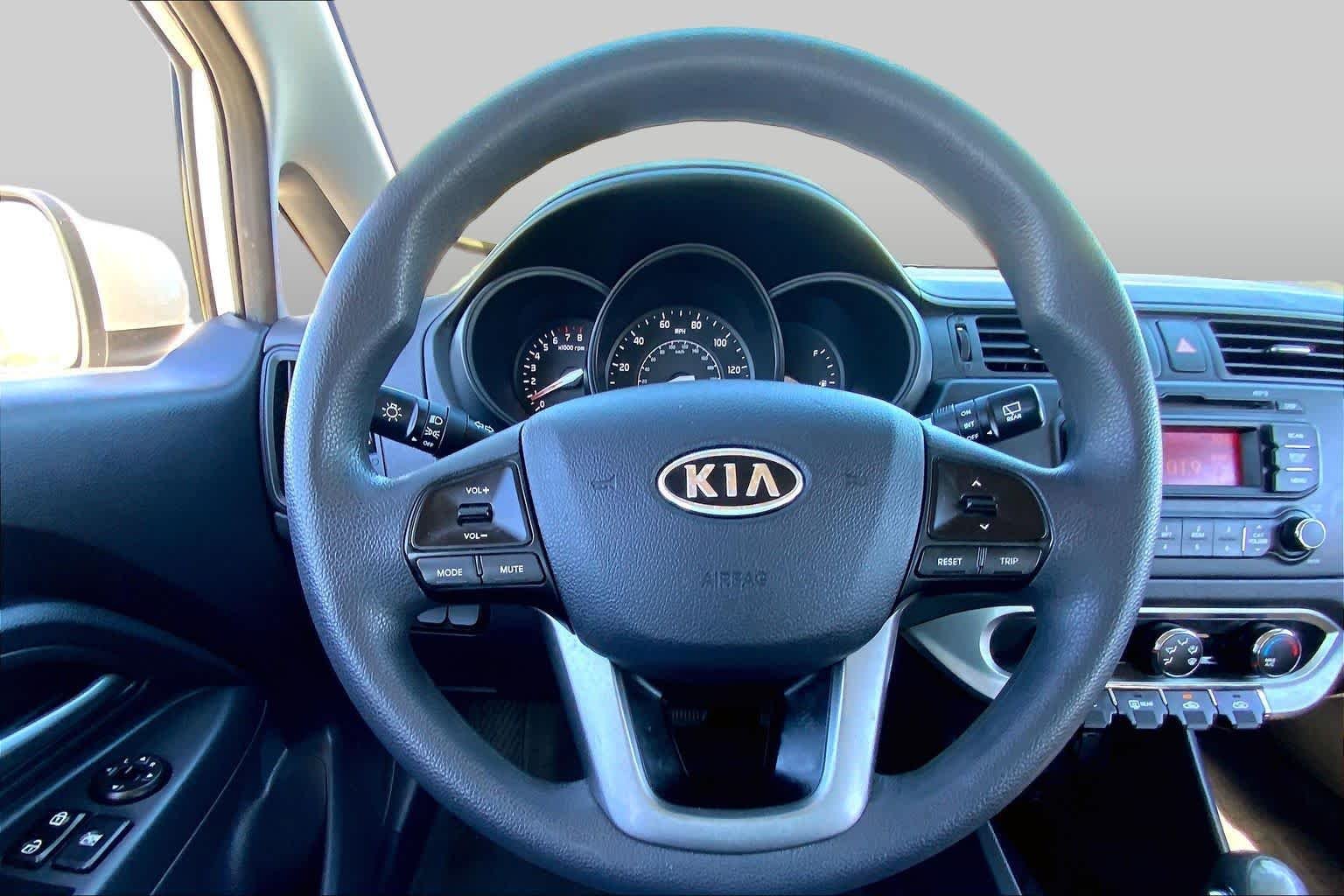 Used 2012 Bright Silver Kia LX image 6