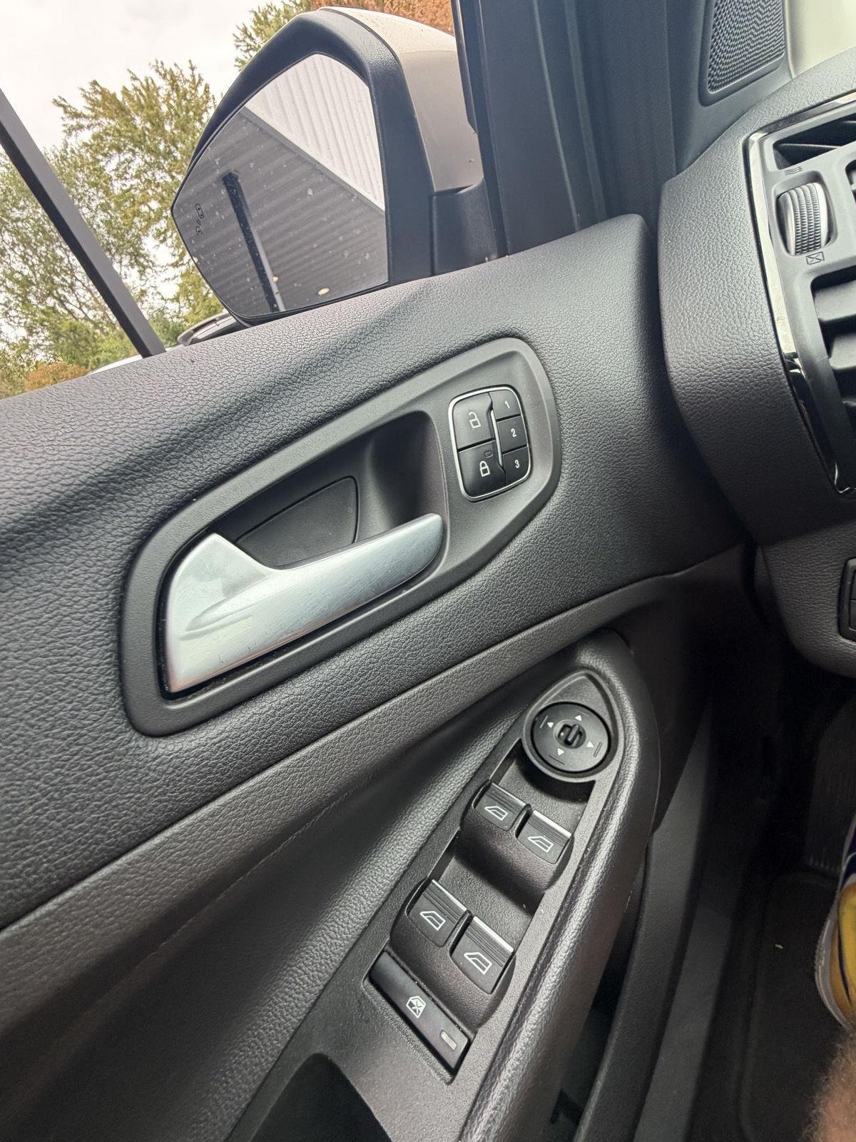 Used 2017 White Gold Ford Titanium image 24