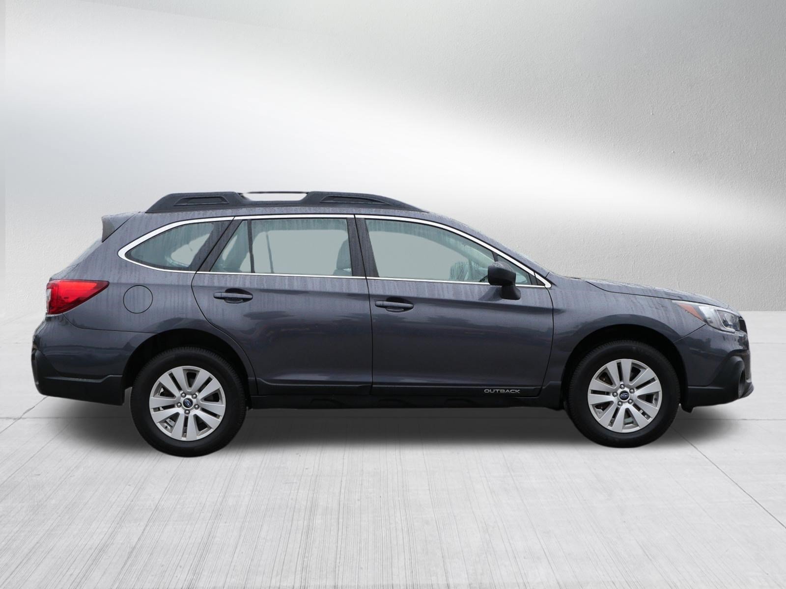 Used 2019 Magnetite Gray Metallic Subaru WGN 2.5I image 8
