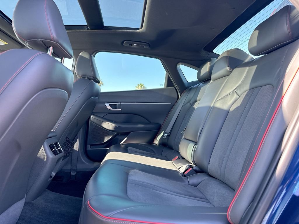 Used 2022 Blue Hyundai SEL Plus image 11