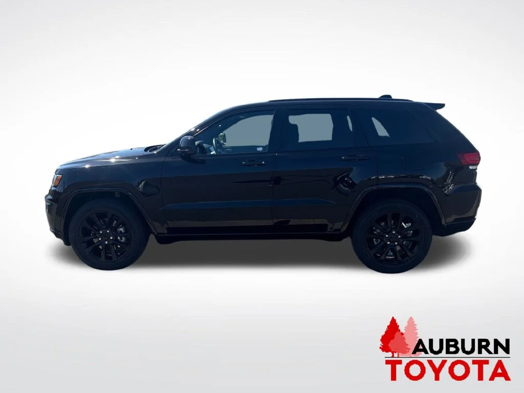 Used 2021 Black Jeep Laredo X image 8