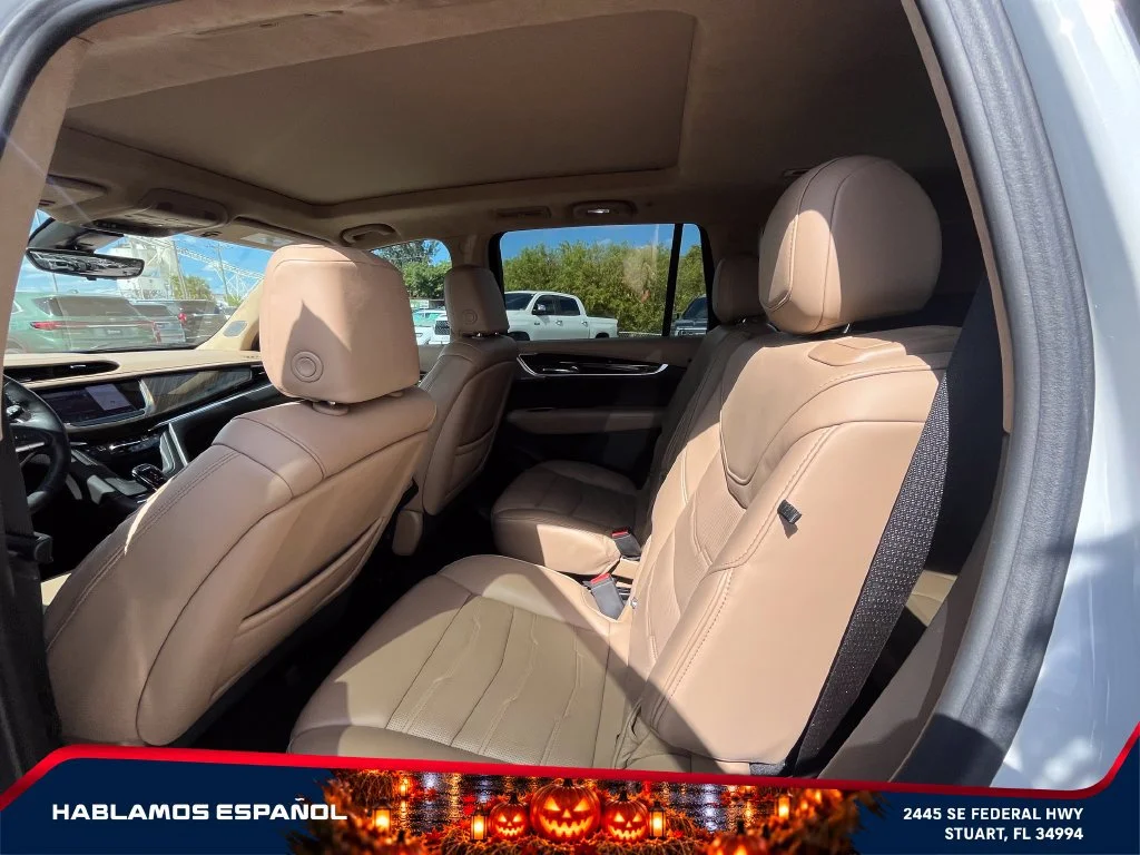 Used 2023 CRYSTAL WHITE TRICOAT Cadillac AWD Premium Luxury image 13