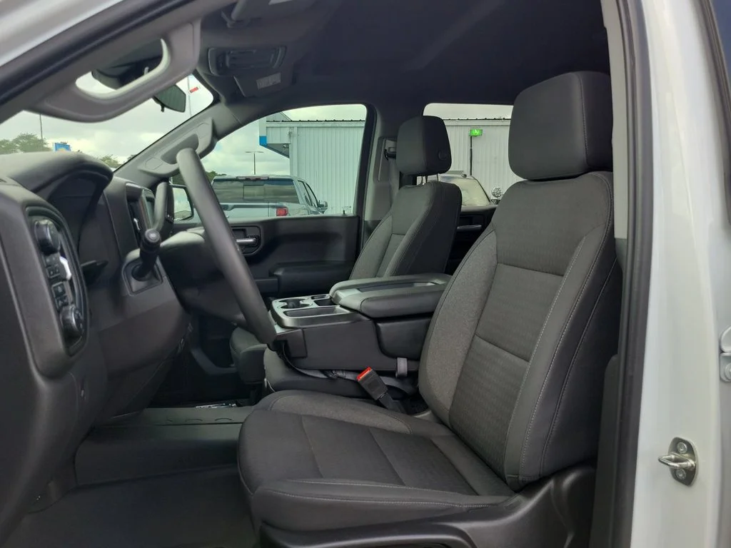 2024 Chevrolet Silverado 1500 Custom - Photo 18