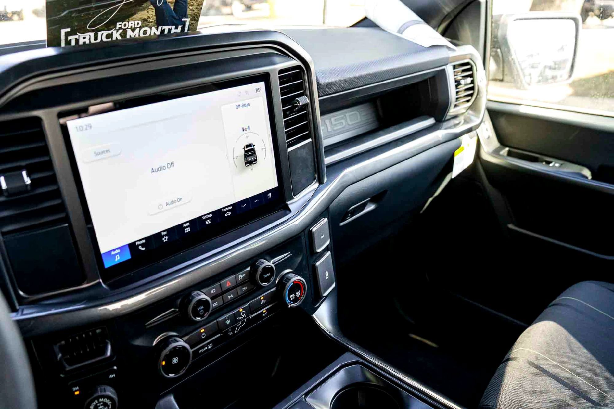 New 2025 Oxford White Ford STX image 14