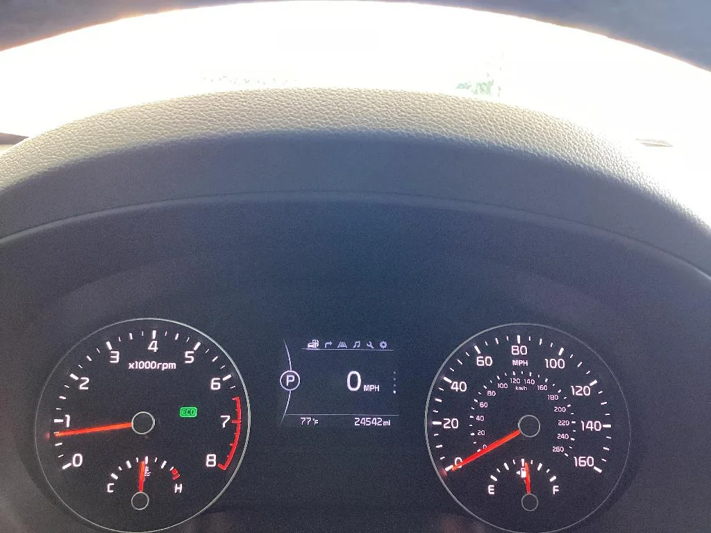 Used 2019 Snow White Pearl Kia EX image 7