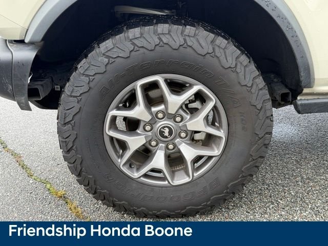 Used 2025 Beige Ford Badlands image 10