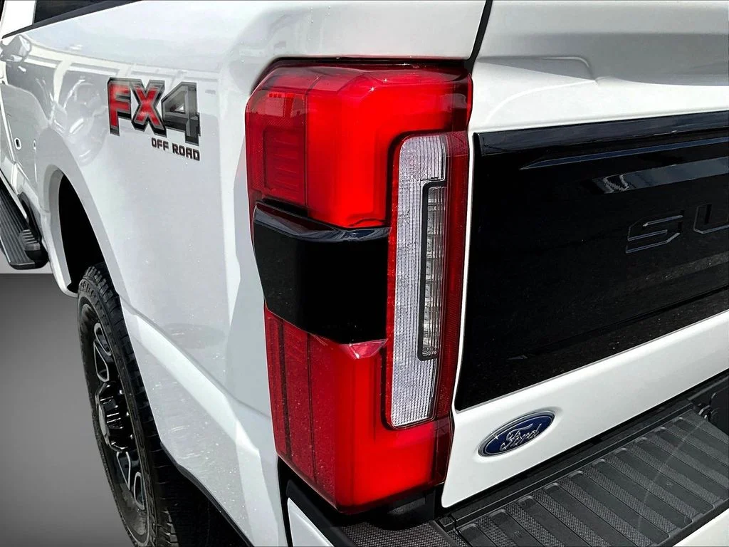 New 2026 Star White Metallic Tri-Coat Ford F-250® Platinum® image 34
