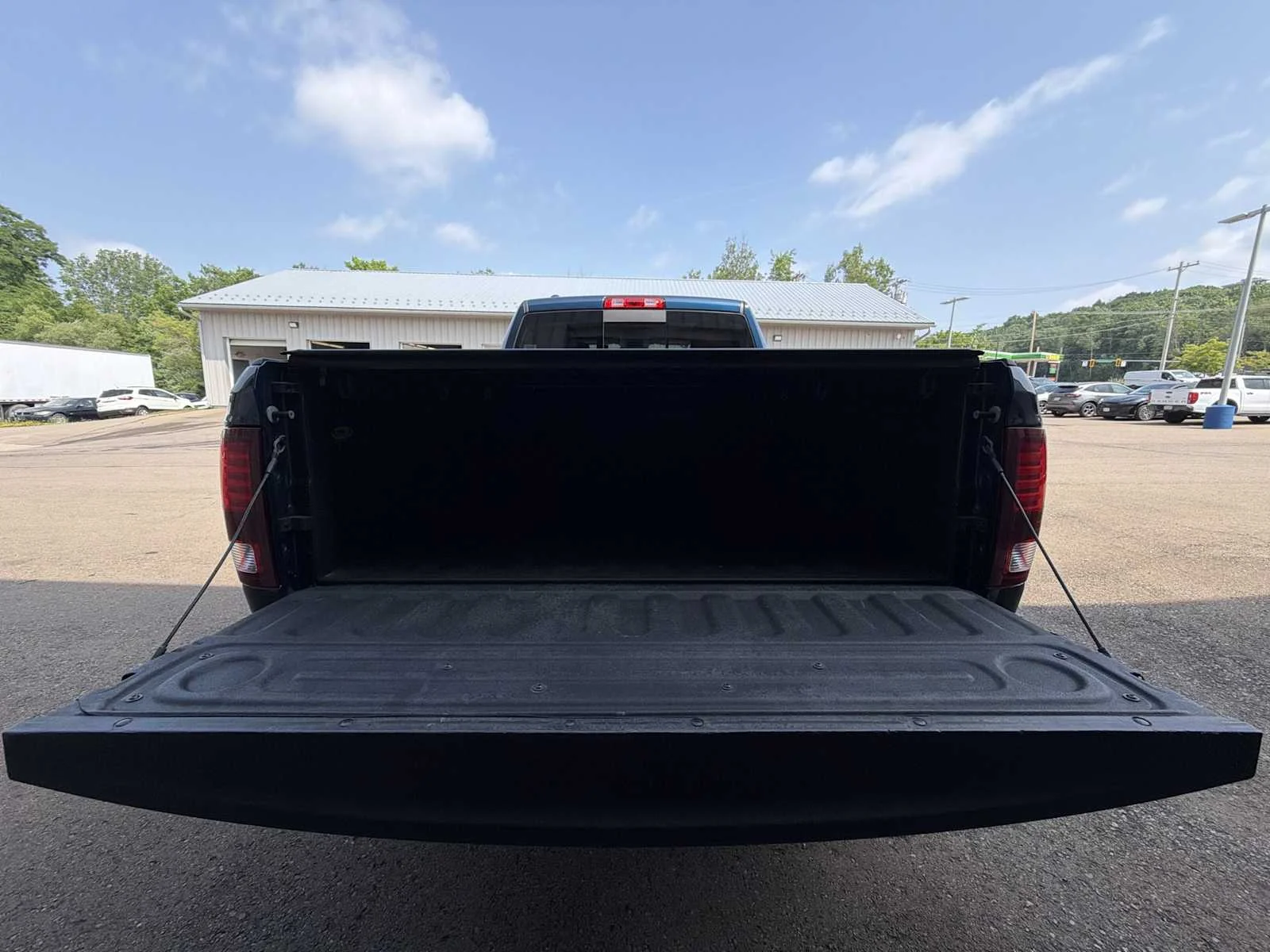 Used 2019 Patriot Blue Pearlcoat Ram Warlock image 19
