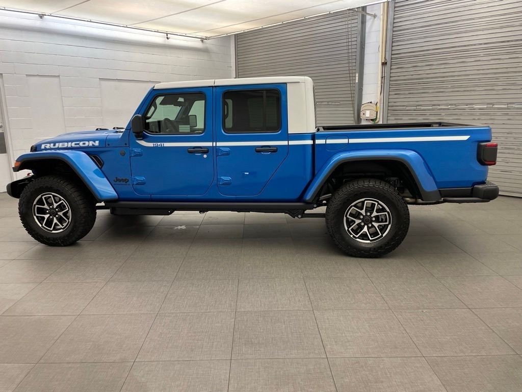 New 2026 Hydro Blue Pearl-Coat Exterior Paint Jeep Rubicon image 5