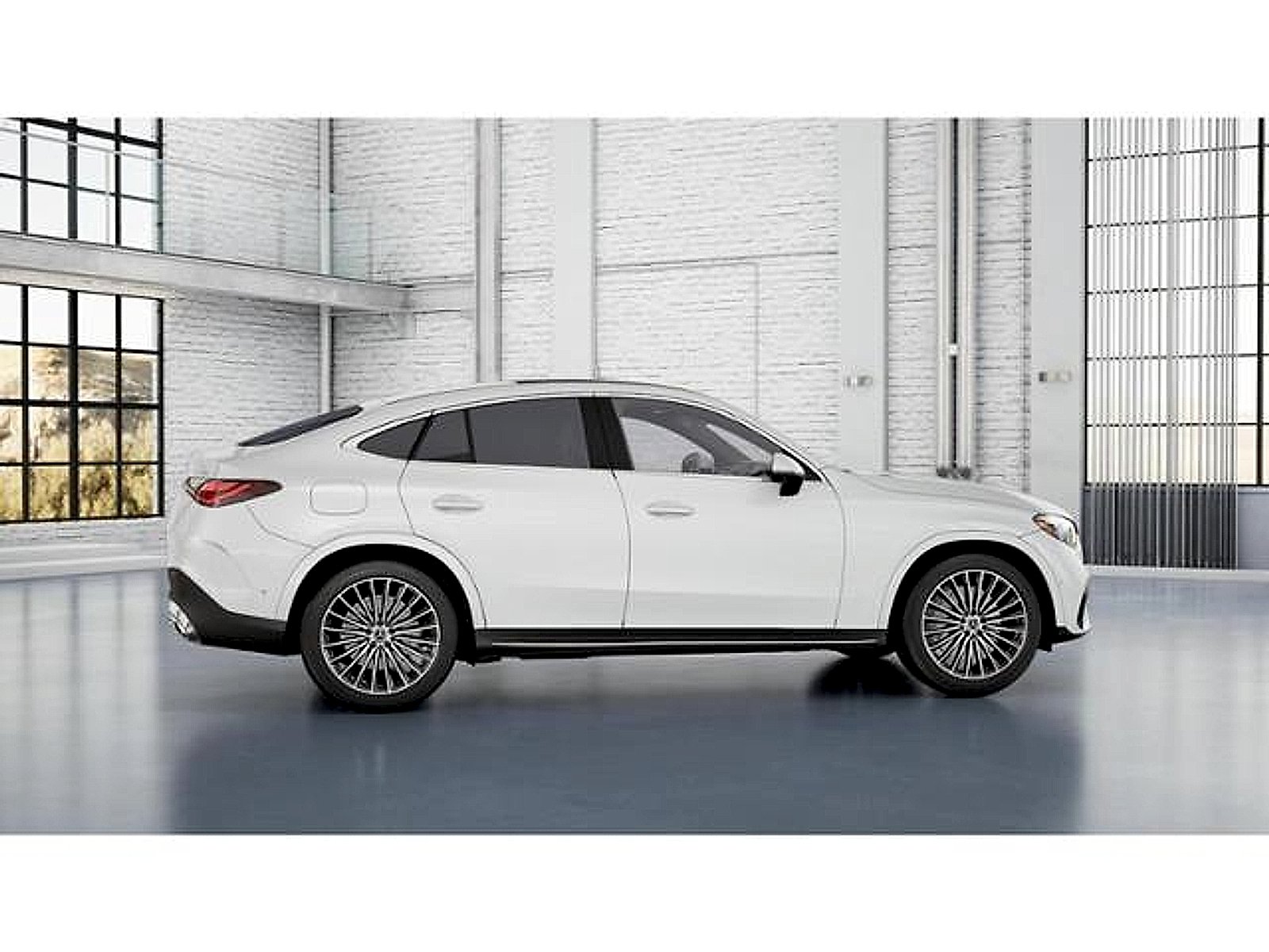 Certified Used 2024 MANUFAKTUR Moonlight White Metallic Mercedes-Benz 4MATIC® image 18