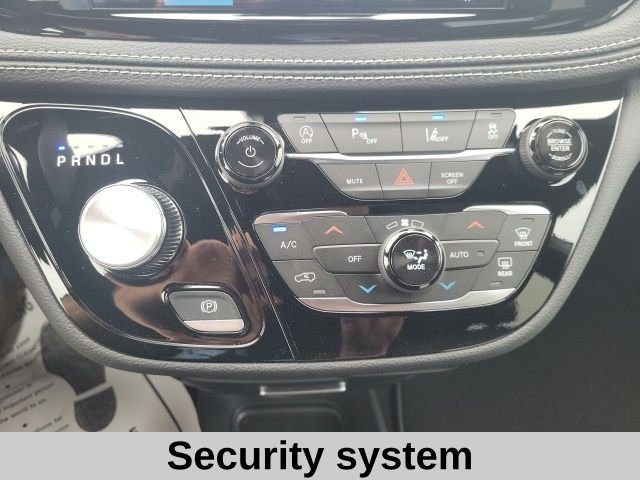 2026 Chrysler Pacifica Select - Photo 9