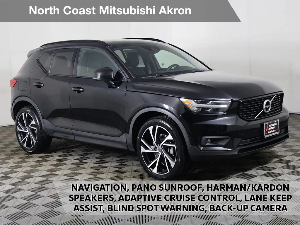 2021 Volvo XC40 T5 R-Design AWD's photo