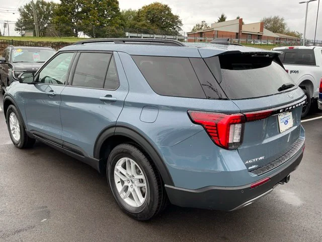 New 2026 Vapor Blue Metallic Ford Active image 4