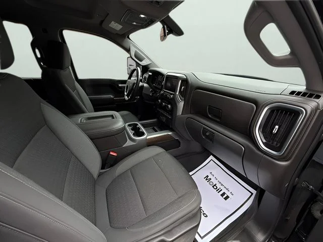 Used 2022 Black Chevrolet RST image 8
