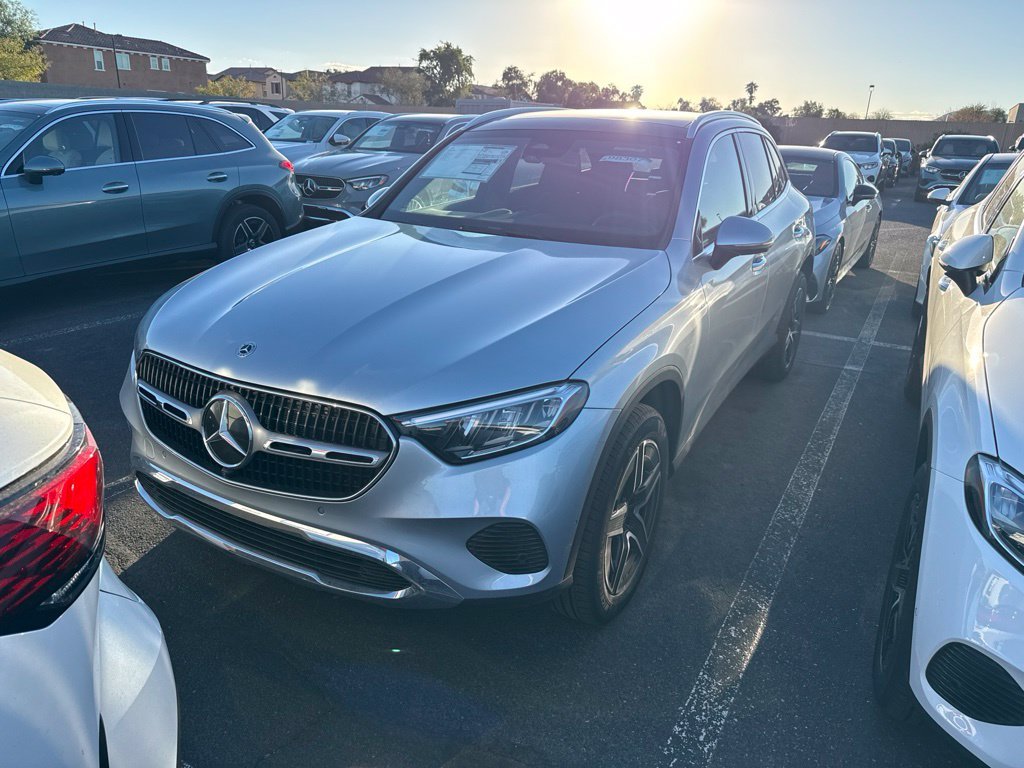 2027 Mercedes-Benz GLC