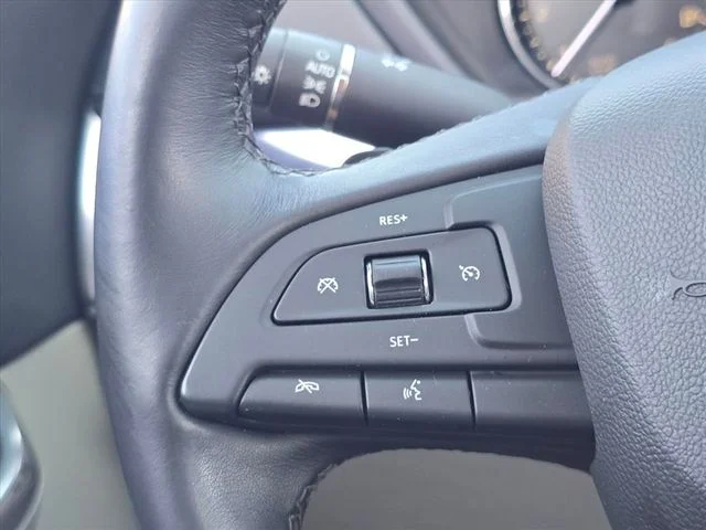 Used 2019 White Cadillac Luxury image 22