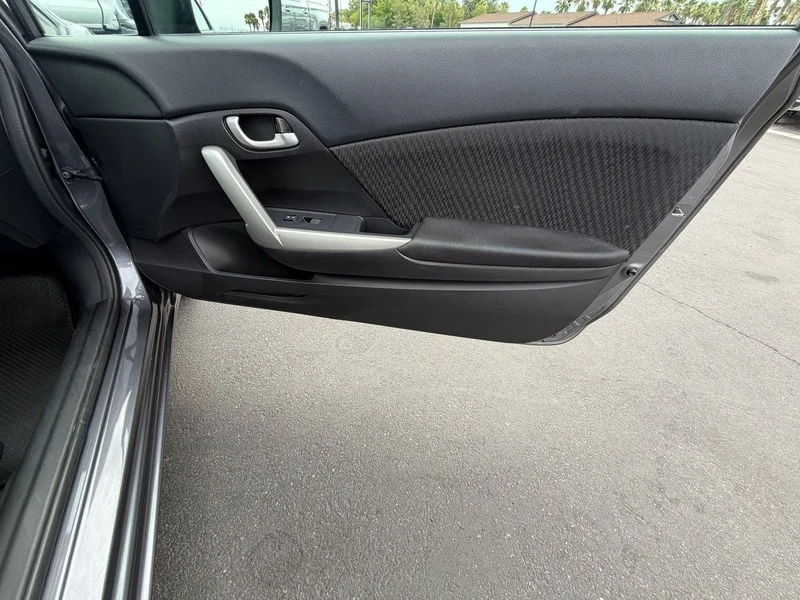 Used 2014 Gray Honda LX image 18