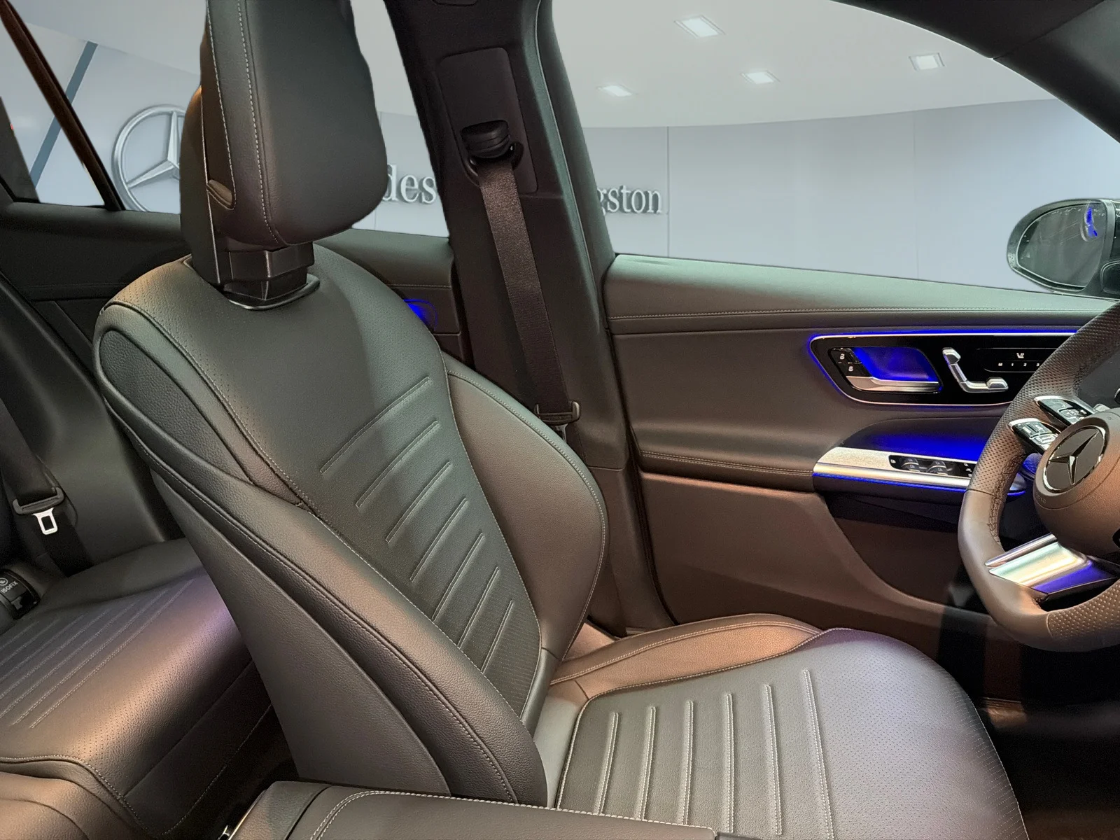 New 2026 Silver Mercedes-Benz GLC 300 4MATIC SUV image 32