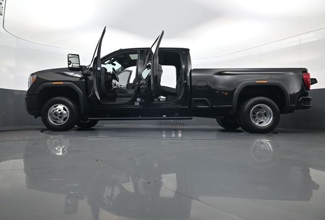 Used 2022 Black GMC Denali image 34