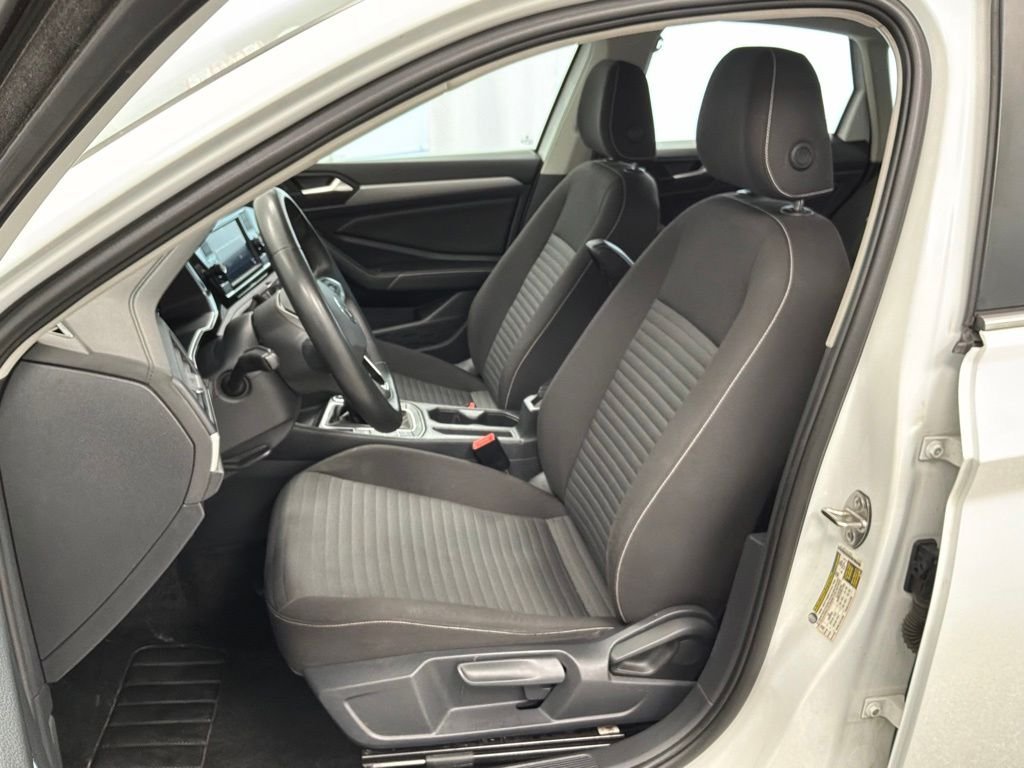 Used 2024  Volkswagen 1.5T S image 22