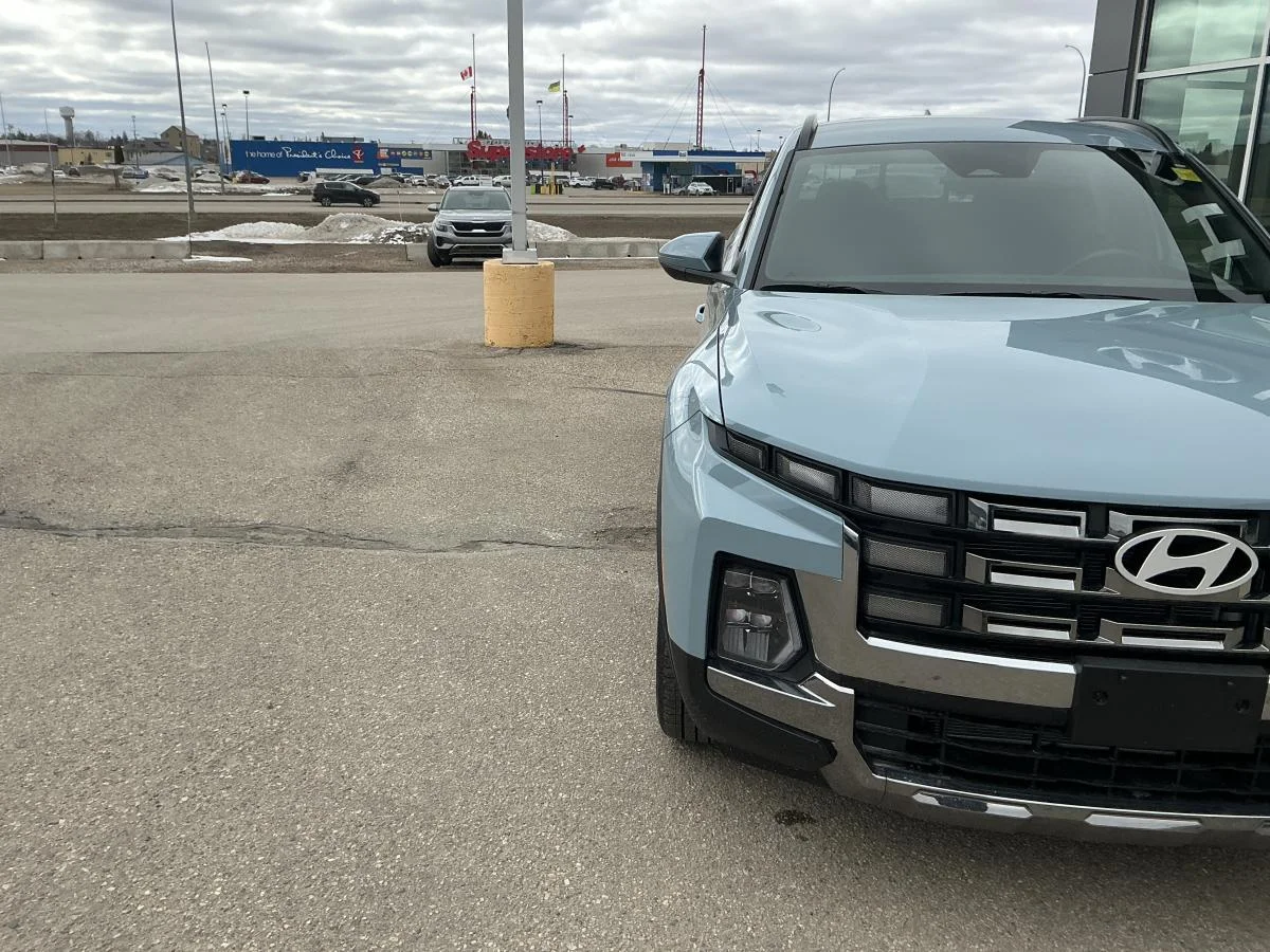 Used 2025 Blue Hyundai Preferred image 8