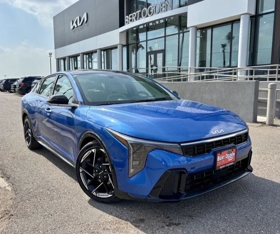 2025 Kia K4 GT-Line