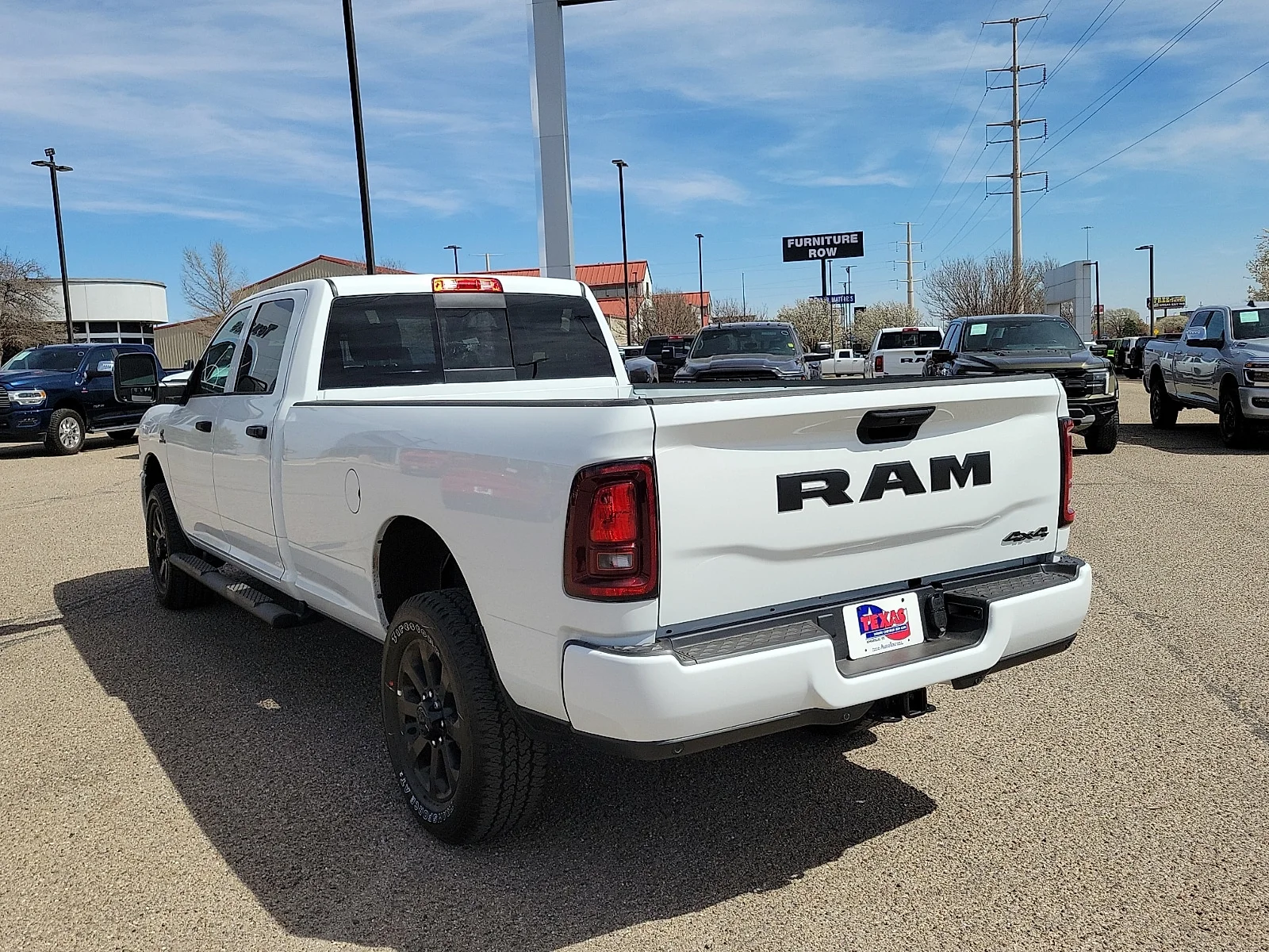 New 2026 PW7 Bright Whit Ram BLACK EXPRESS CREW CAB 4X4 8