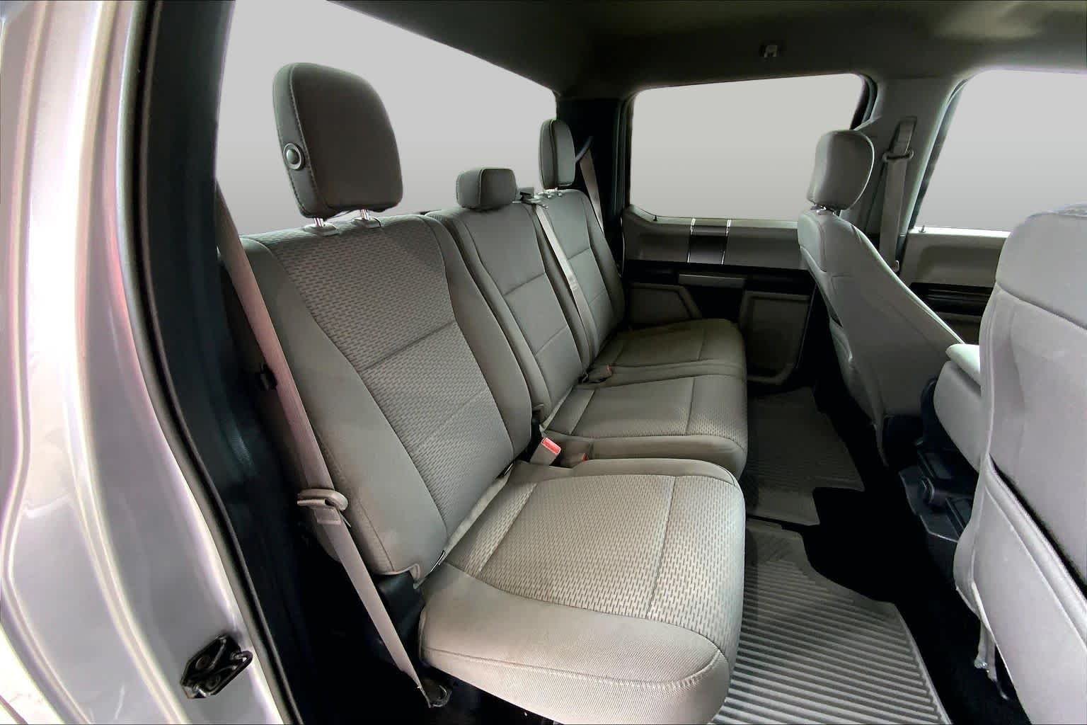 Used 2018 Ingot Silver Ford XLT image 19